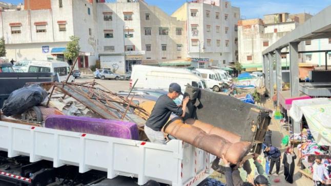 سلطات طنجة تشن حملة لتحرير الملك العمومي (+صور