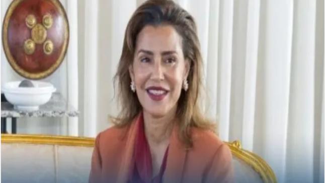 الشعب المغربي يشارك الأسرة الملكية الإحتفال بعيد ميلاد الأميرة للا مريم